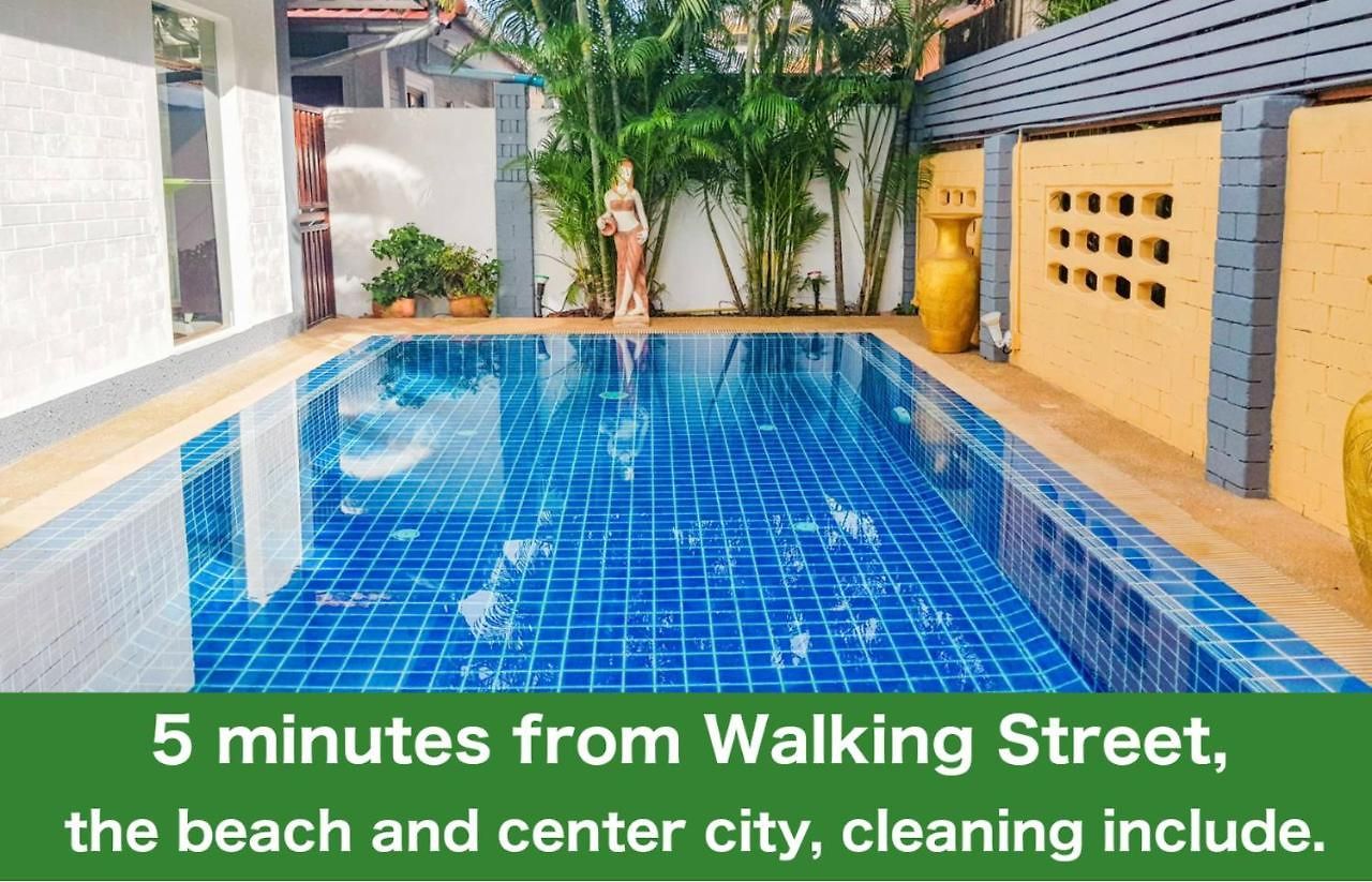 Corner - House Walking Street 4 Bedrooms วิลล่า *