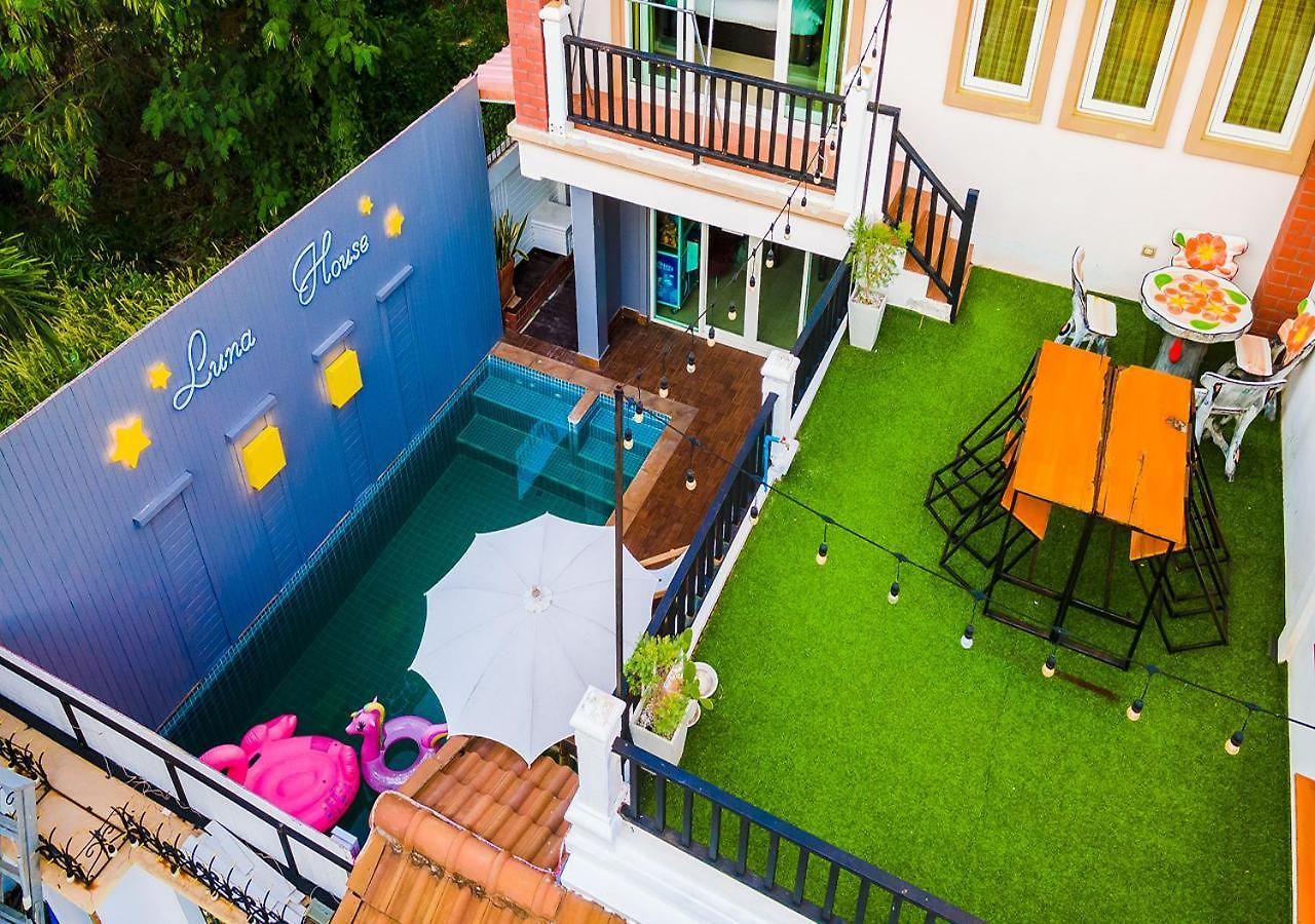 วันหยุดที่บ้าน 4 Bedroom Town With Private Pool
