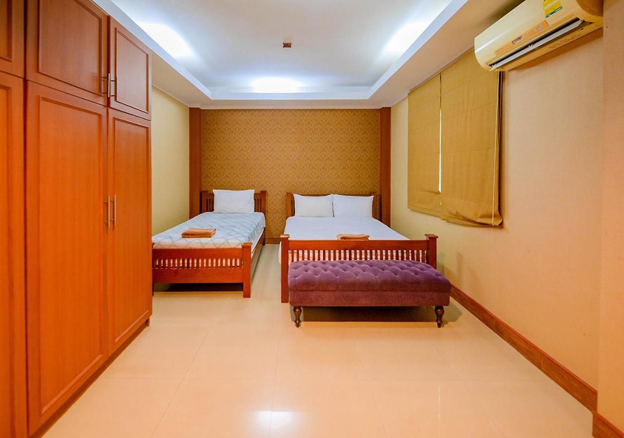 4 Bedroom Town With Private Pool วันหยุดที่บ้าน Pattaya