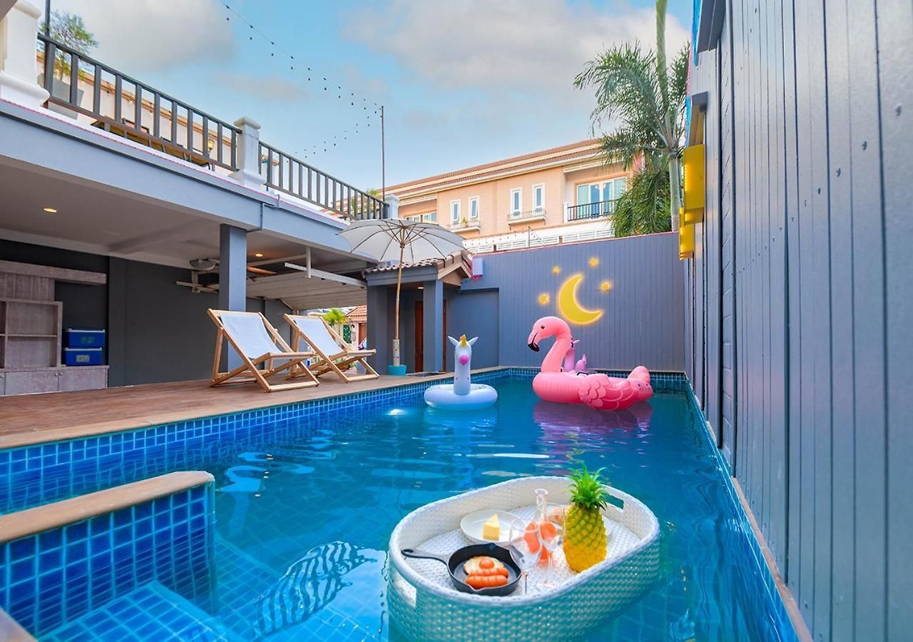 4 Bedroom Town With Private Pool วันหยุดที่บ้าน Pattaya