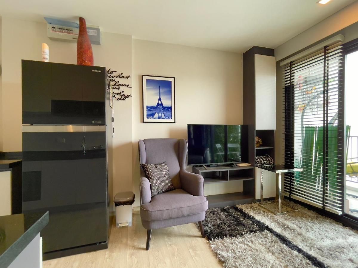 อพาร์ทเม้น The Base Deluxe Great Location Pattaya