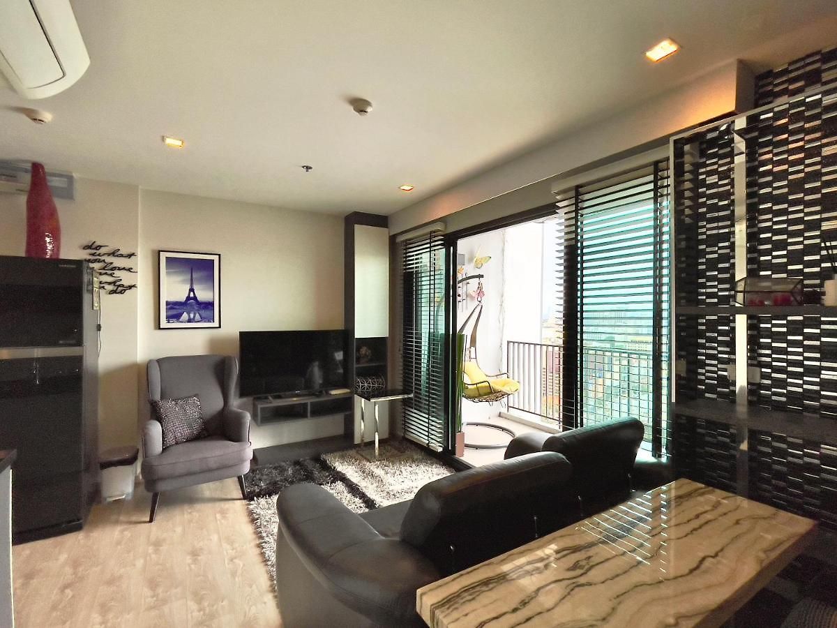 อพาร์ทเม้น The Base Deluxe Great Location