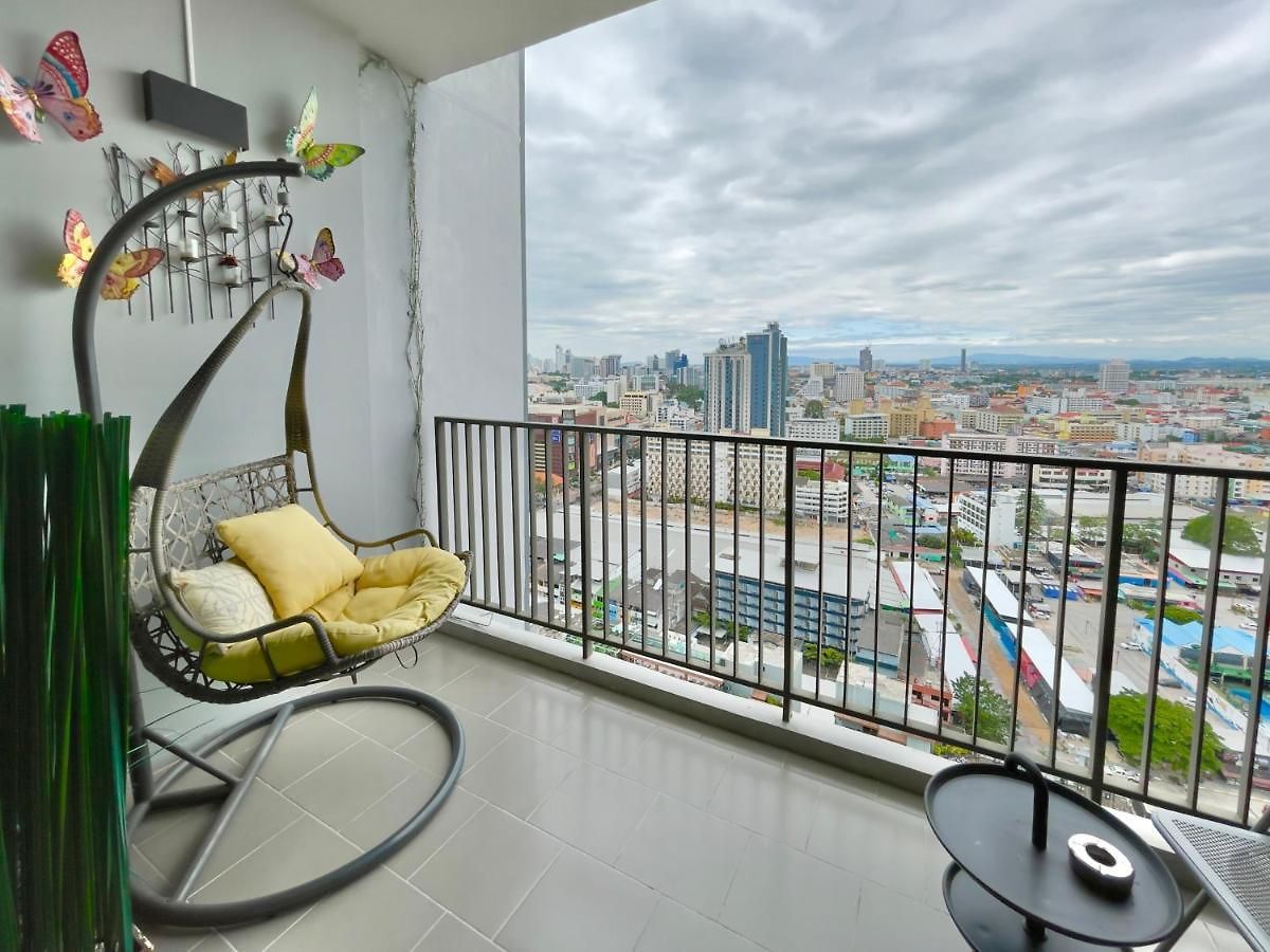 The Base Deluxe Great Location * Pattaya