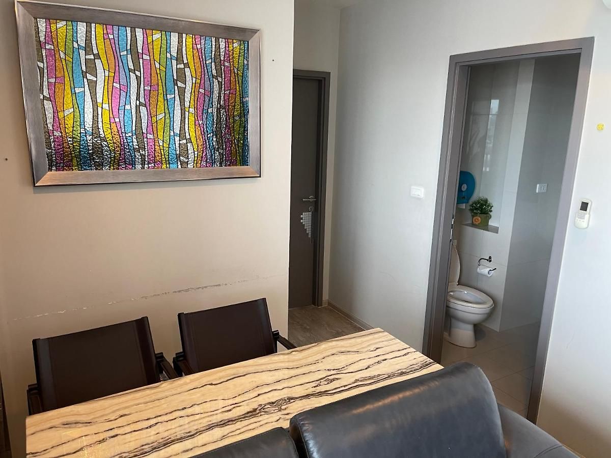อพาร์ทเม้น The Base Deluxe Great Location *