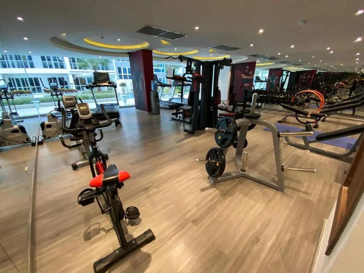 Large Luxury - 2 Bedroom - Centre - Grand Avenue Residences, Pool View - 312 อพาร์ทเม้น *