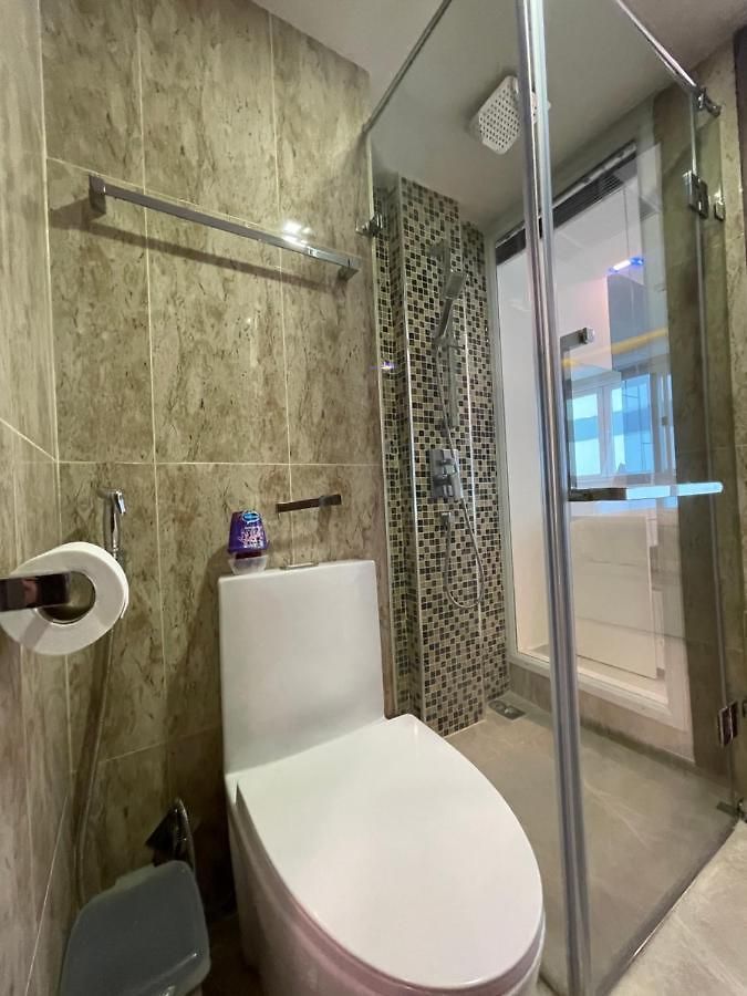อพาร์ทเม้น Large Luxury - 2 Bedroom - Centre - Grand Avenue Residences, Pool View - 312