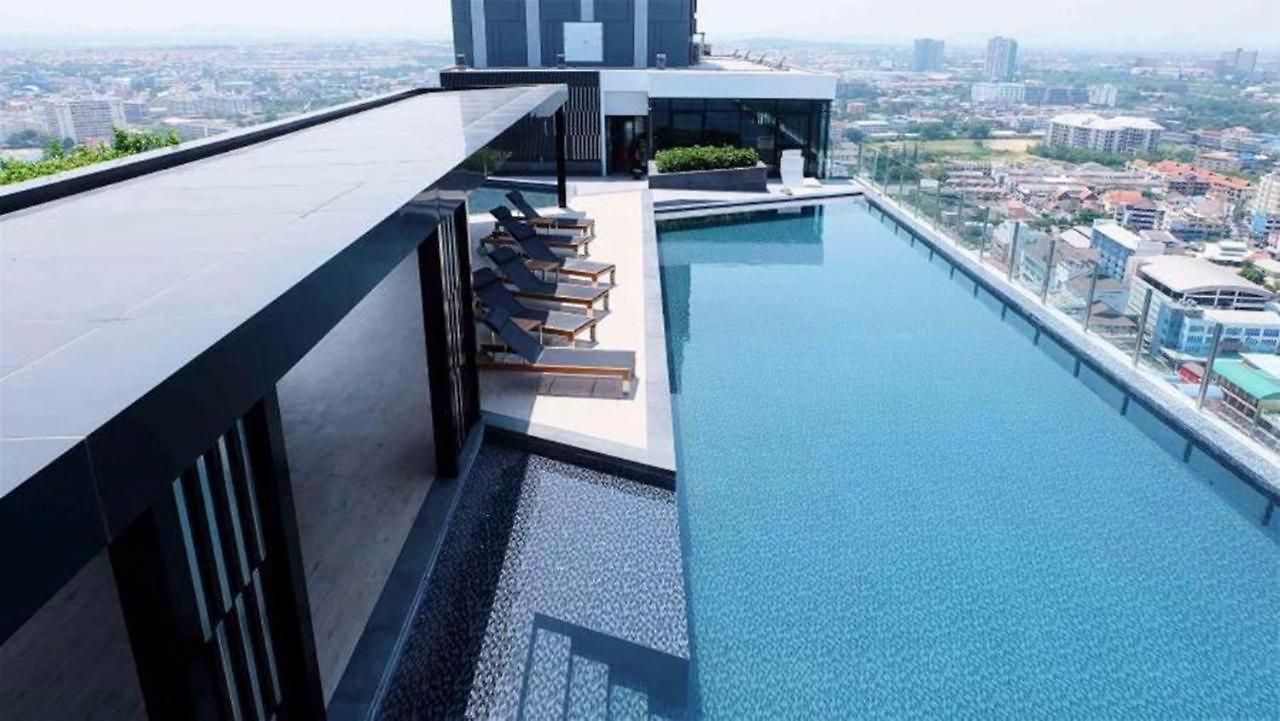 The Base Infinity อพาร์ทเม้น
