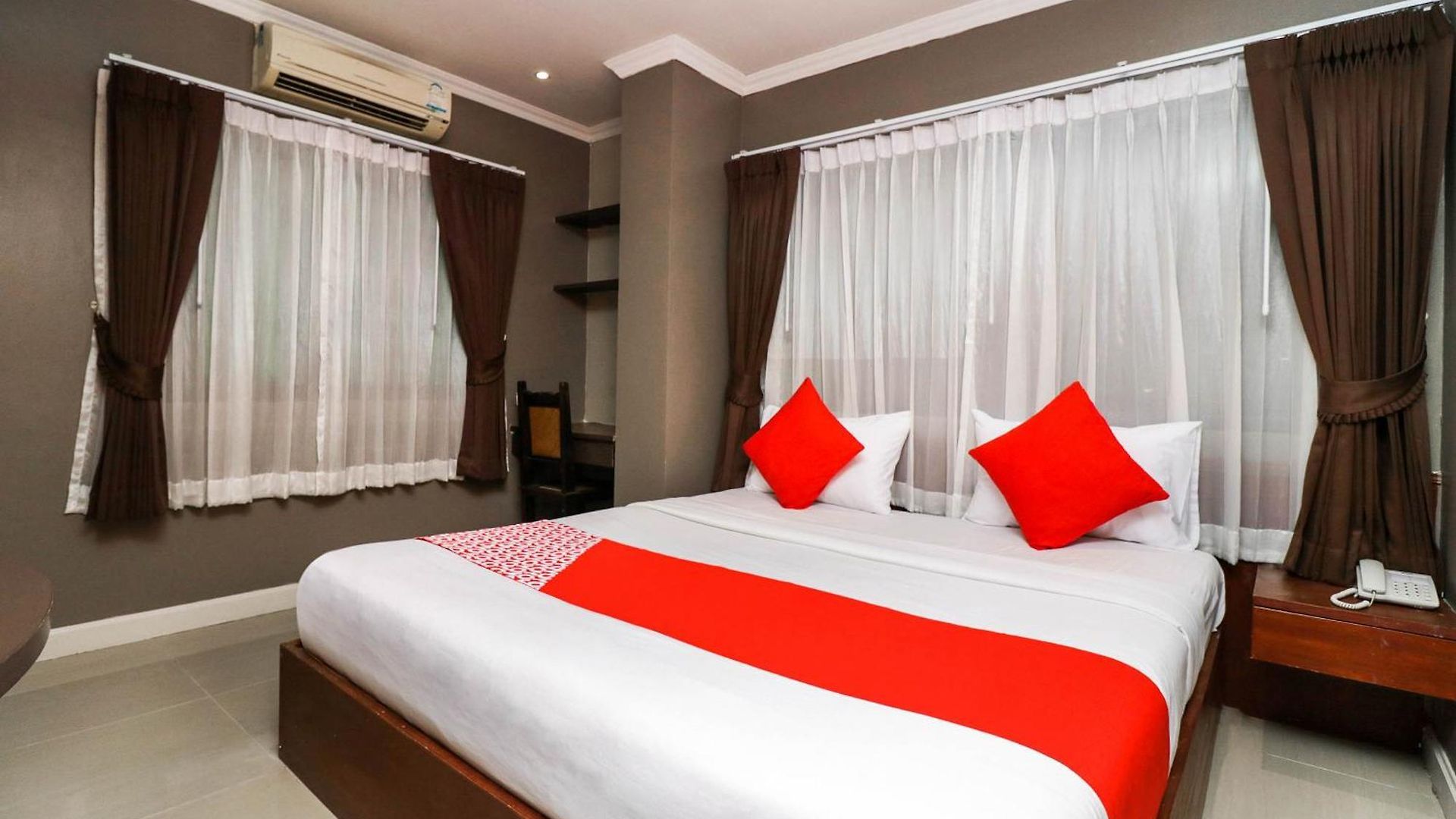 โรงแรม Natural 3*