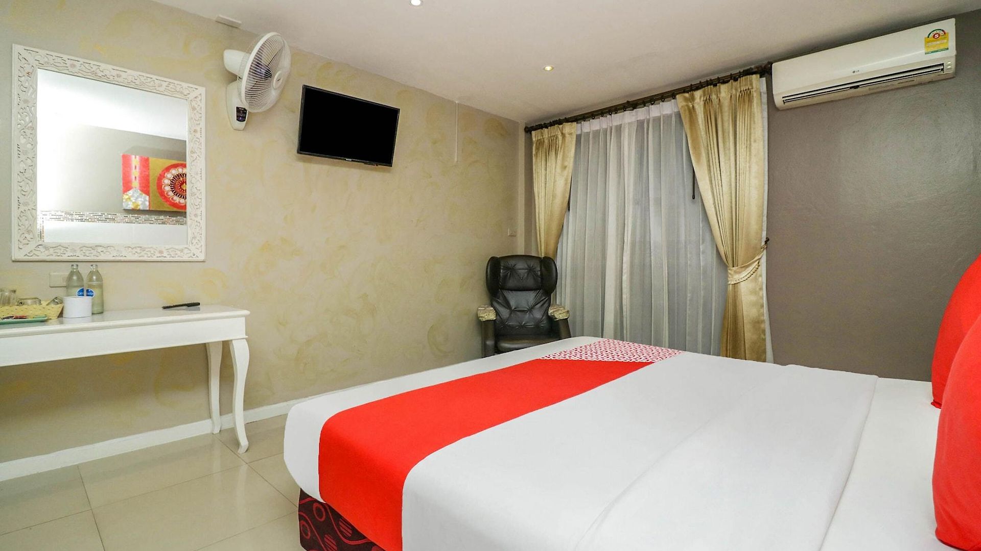 โรงแรม Natural