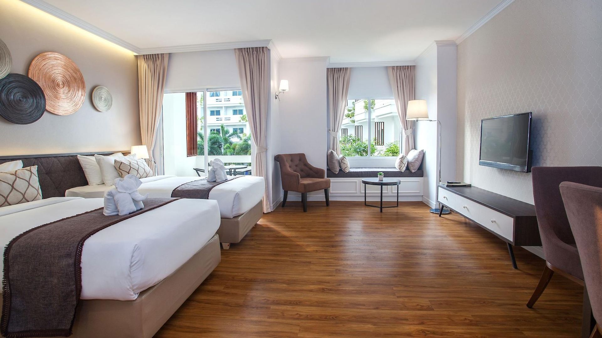 Hill Fresco โรงแรม 5*