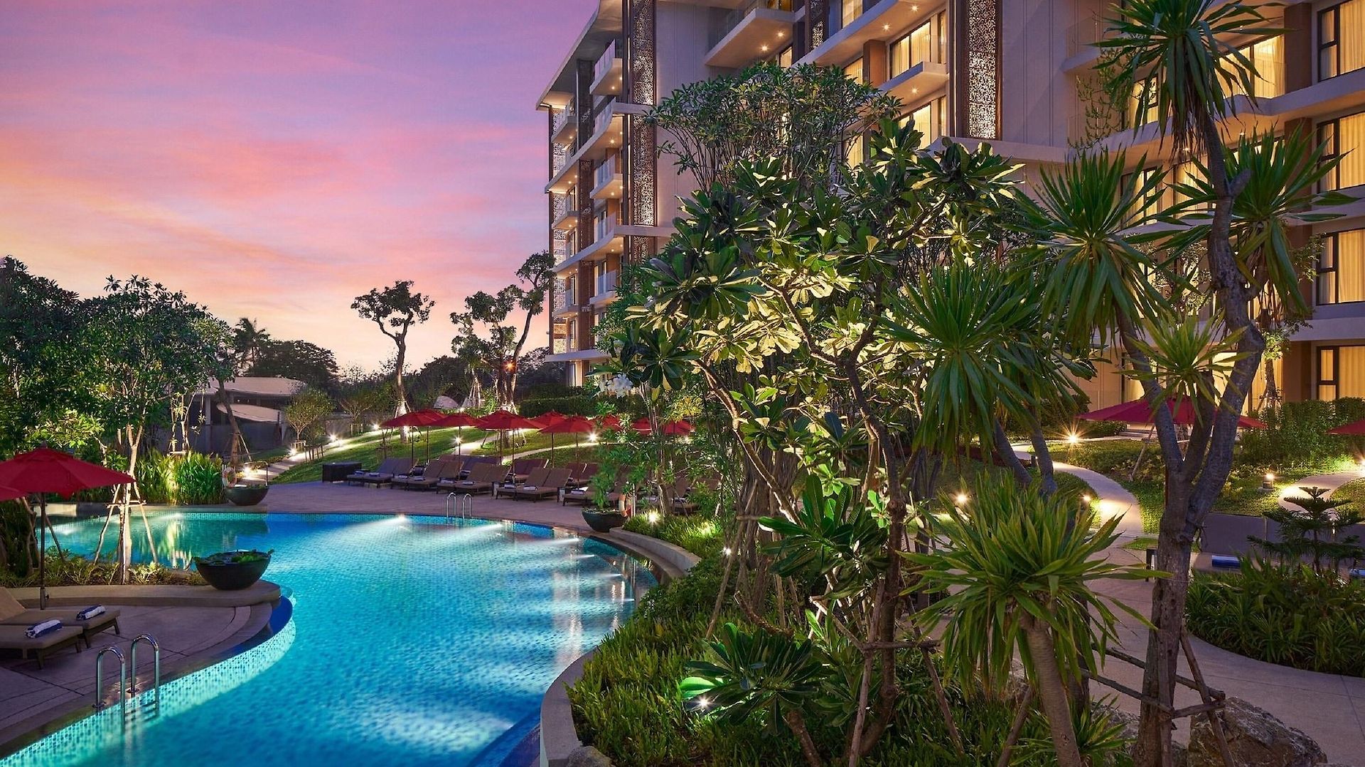 โรงแรม Amari 5*
