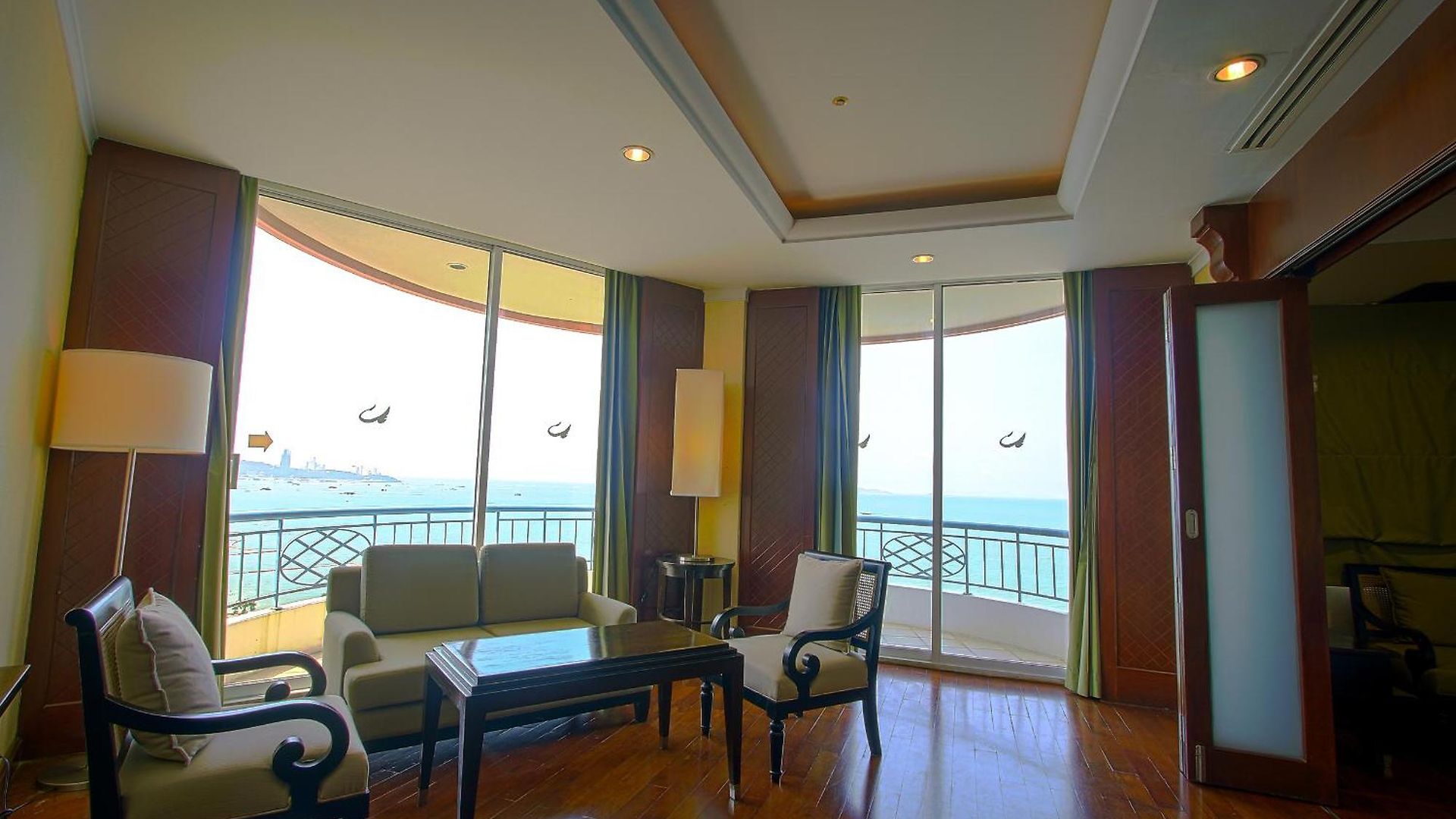 Long Garden & Pavilions 5*