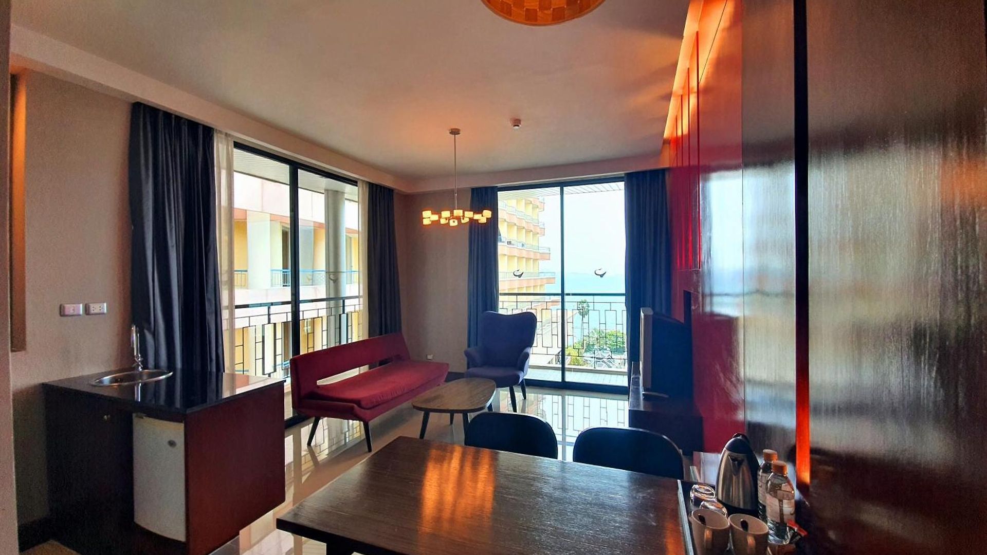 Long Garden & Pavilions โรงแรม 5*