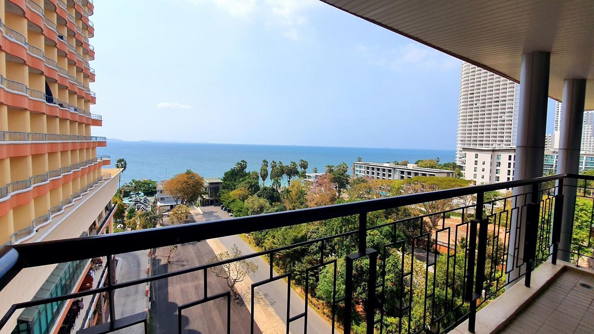 Long Garden & Pavilions Pattaya