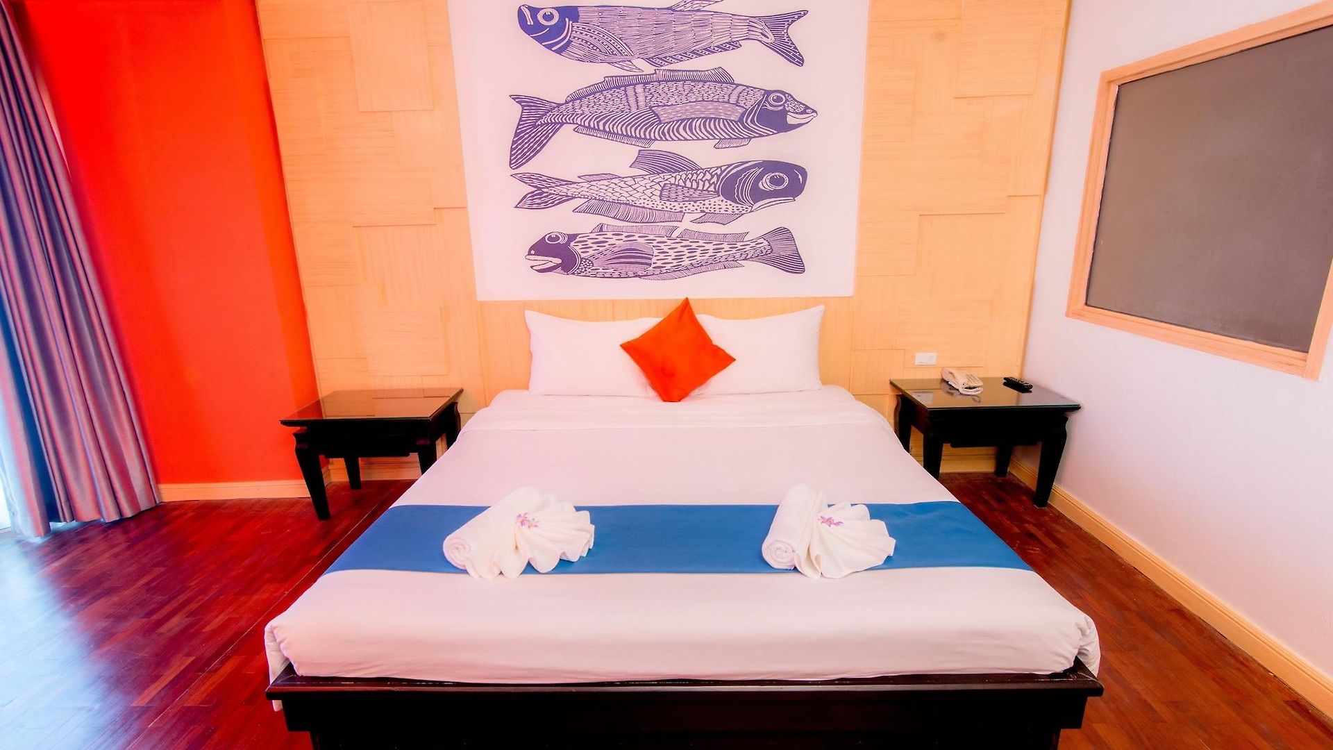 Sea Breeze Jomtien โรงแรม