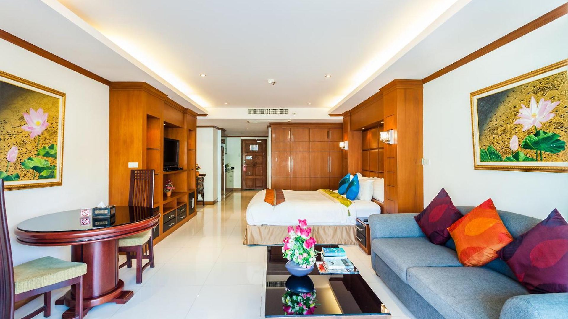 Tara Court โรงแรม 3*
