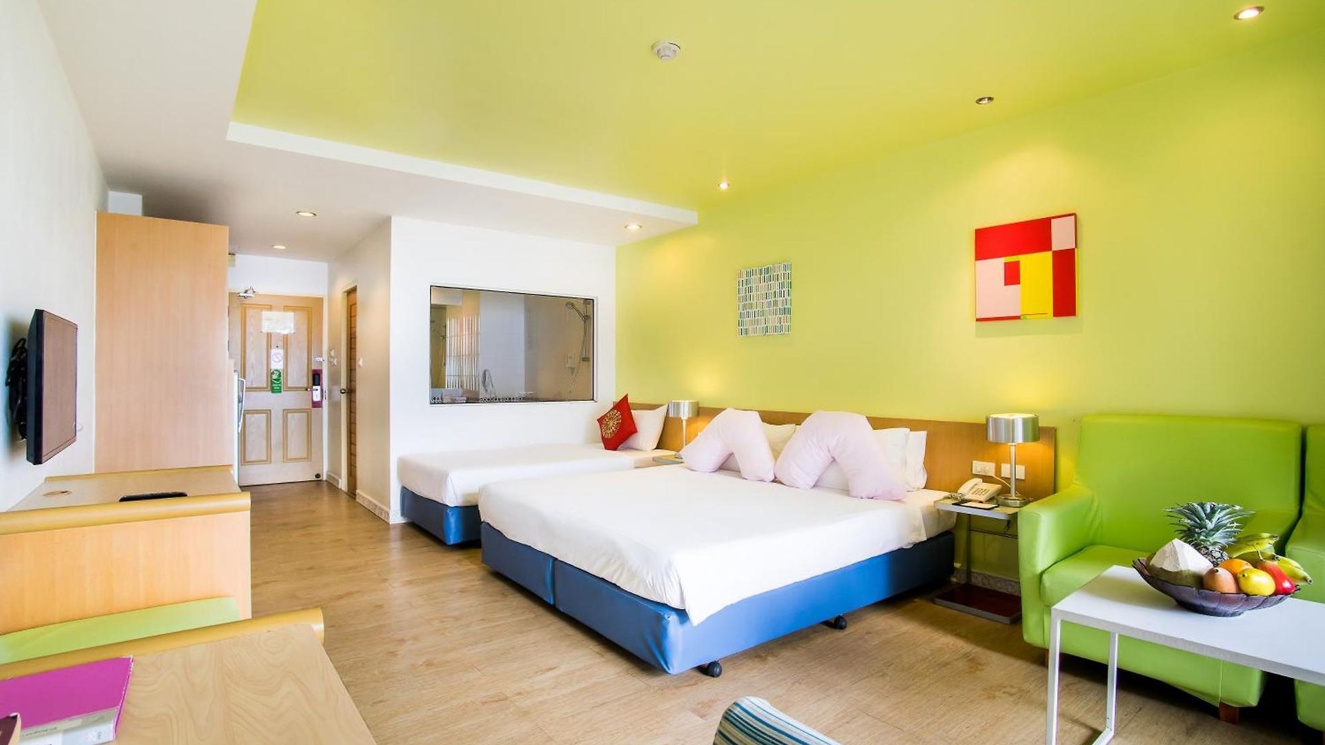 เบสเบลล่า พัทยา โรงแรม 4*