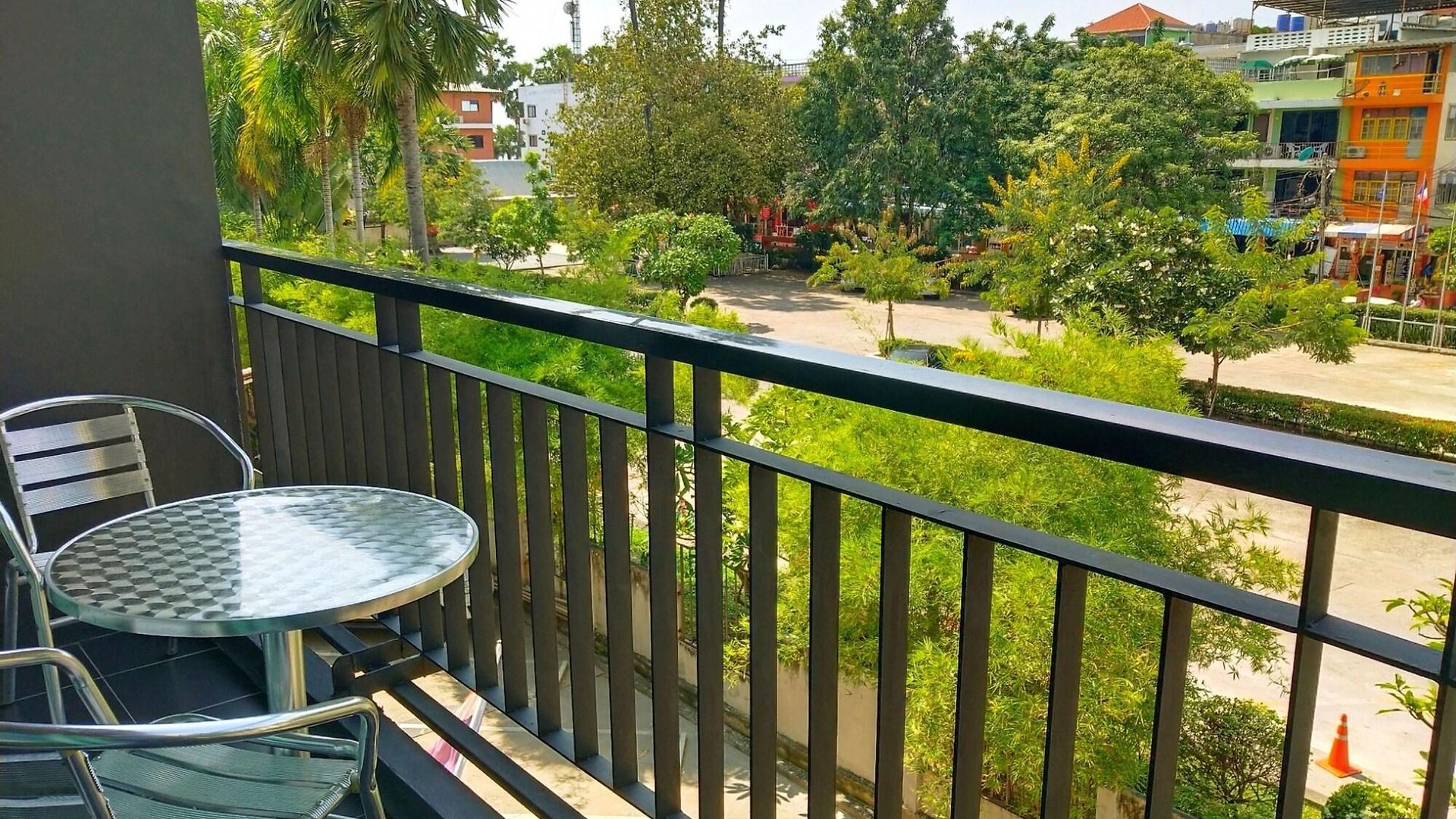 Place Serviced 3* Pattaya