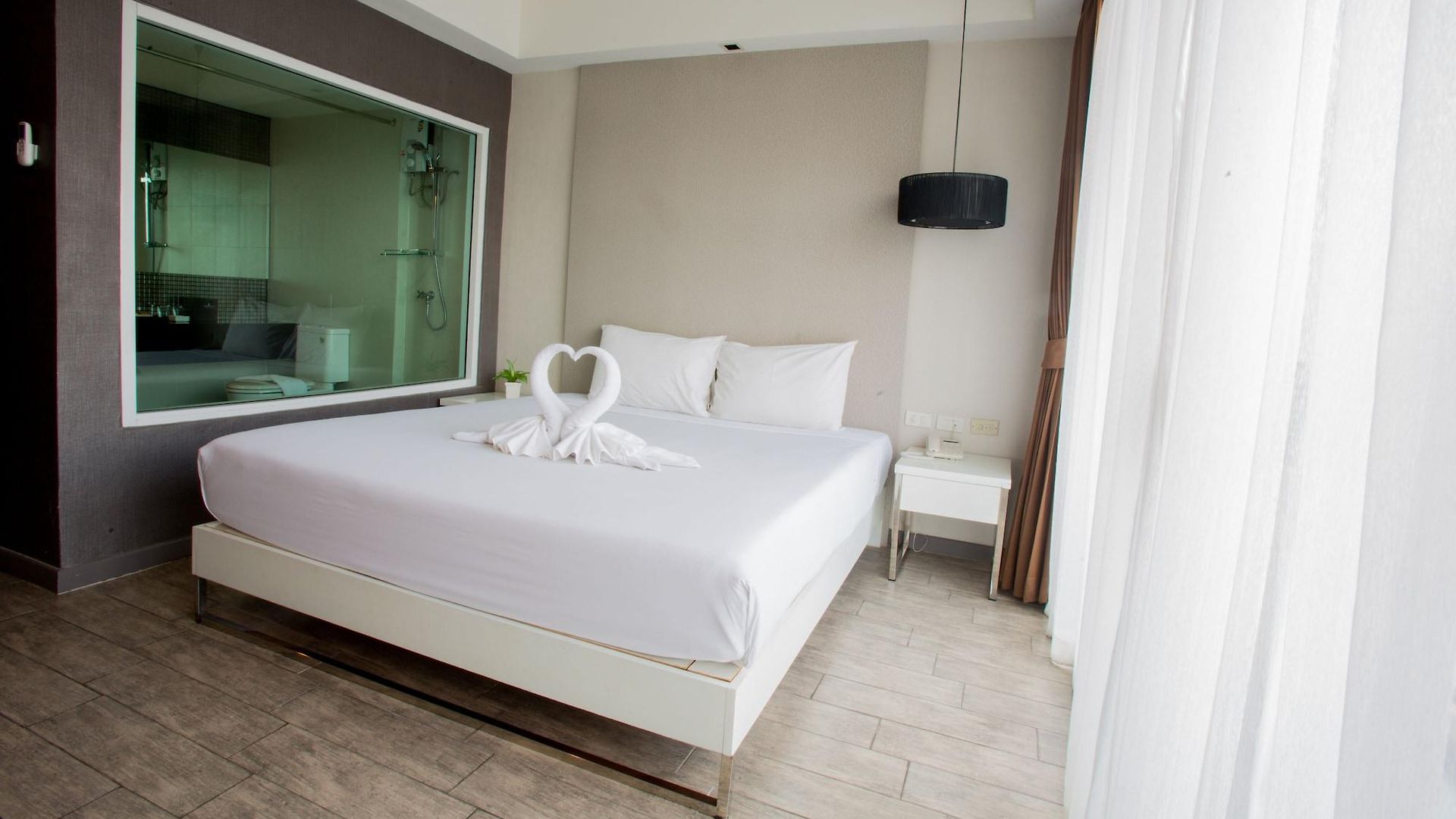 Place Serviced โรงแรม