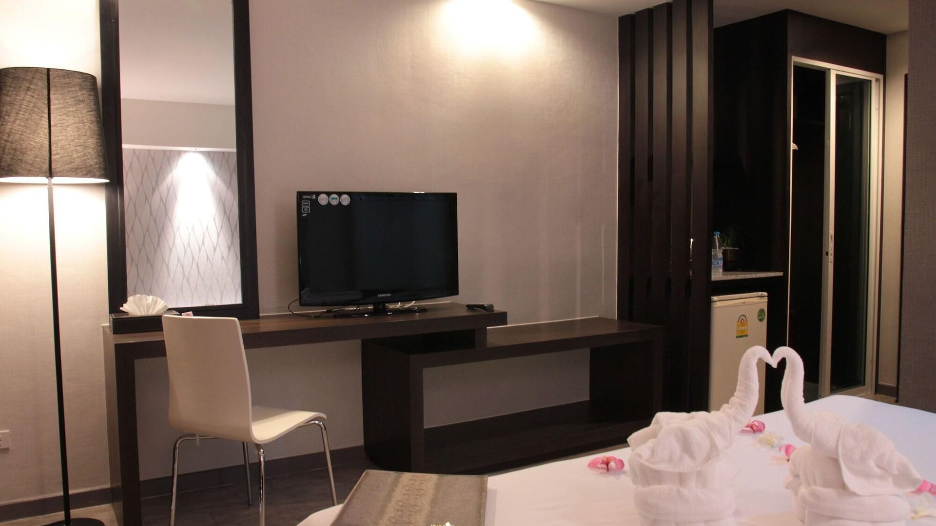 Place Serviced 3*