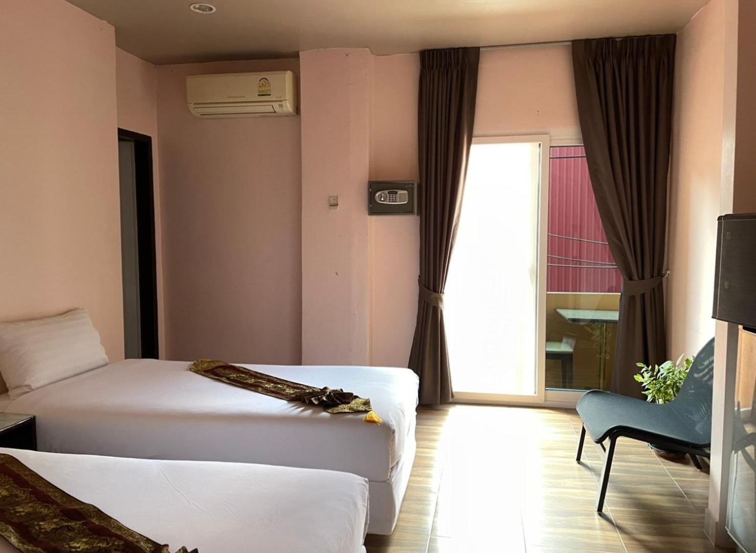Sureena โรงแรม Pattaya