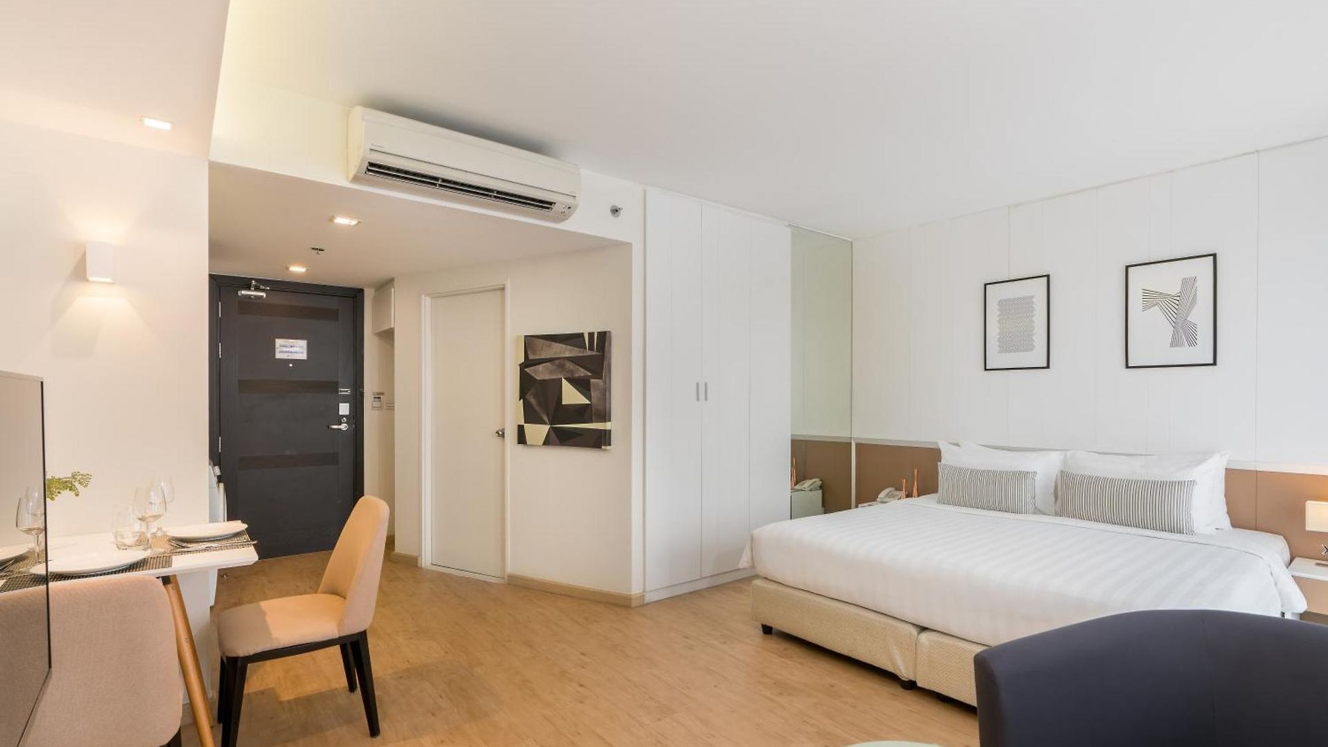 โรงแรม Aster And By At Mind 4*