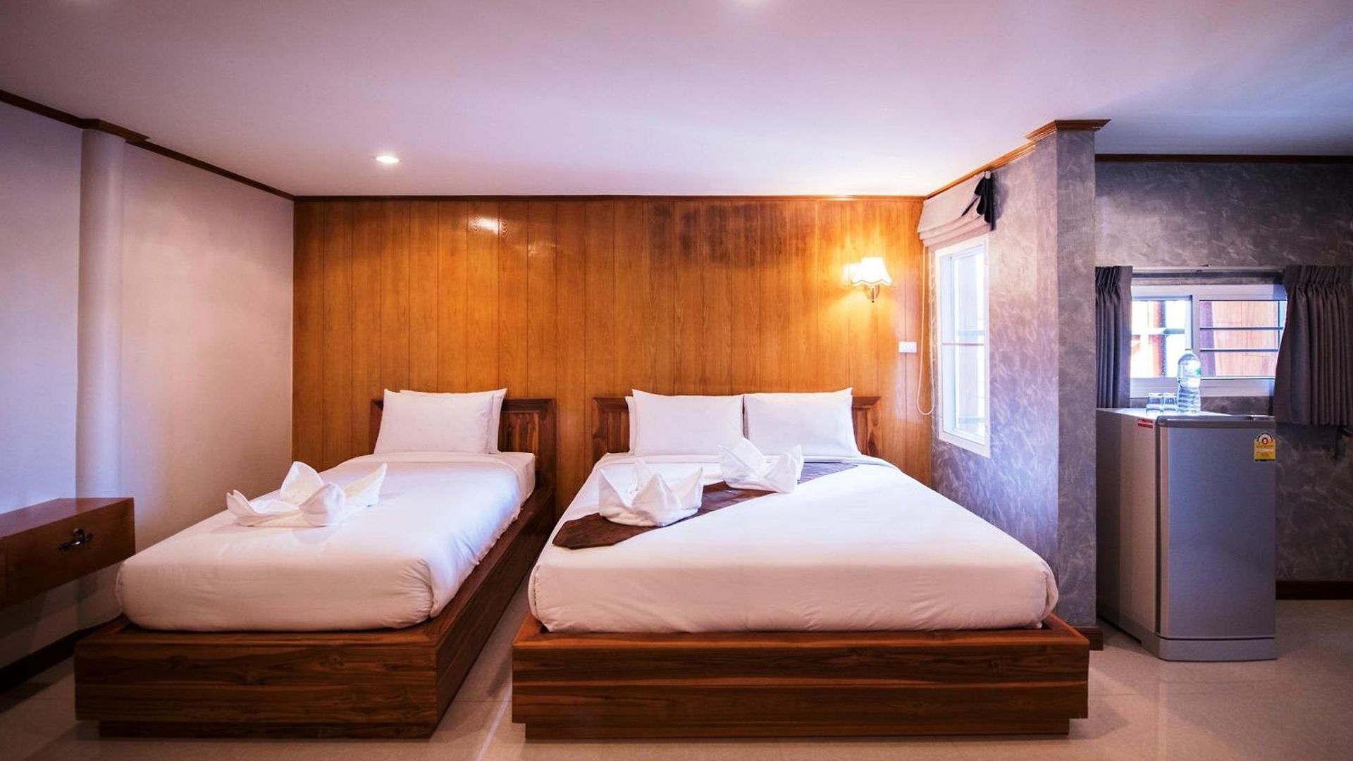 ไวกิ้ง รีสอร์ต 4* Pattaya