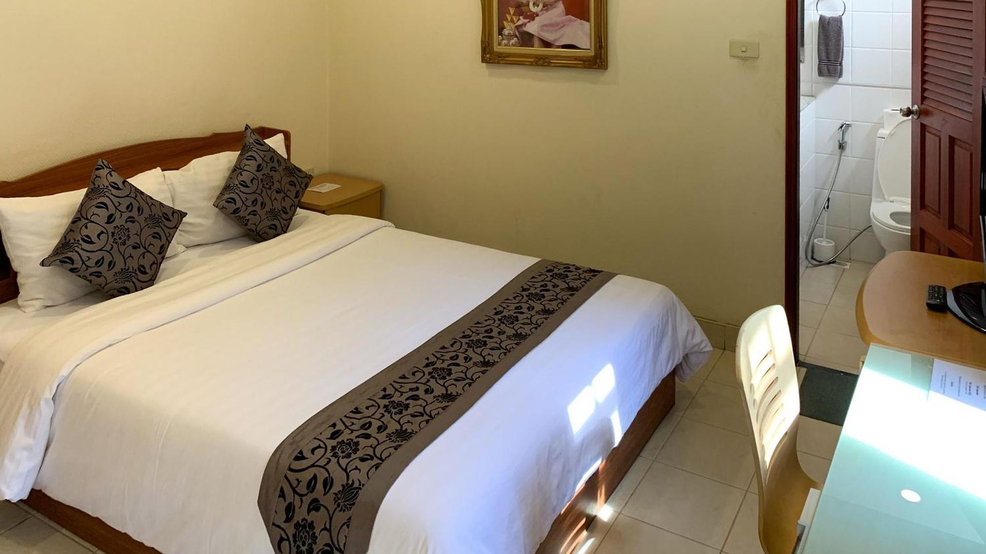 The Classroom Hotel 3*