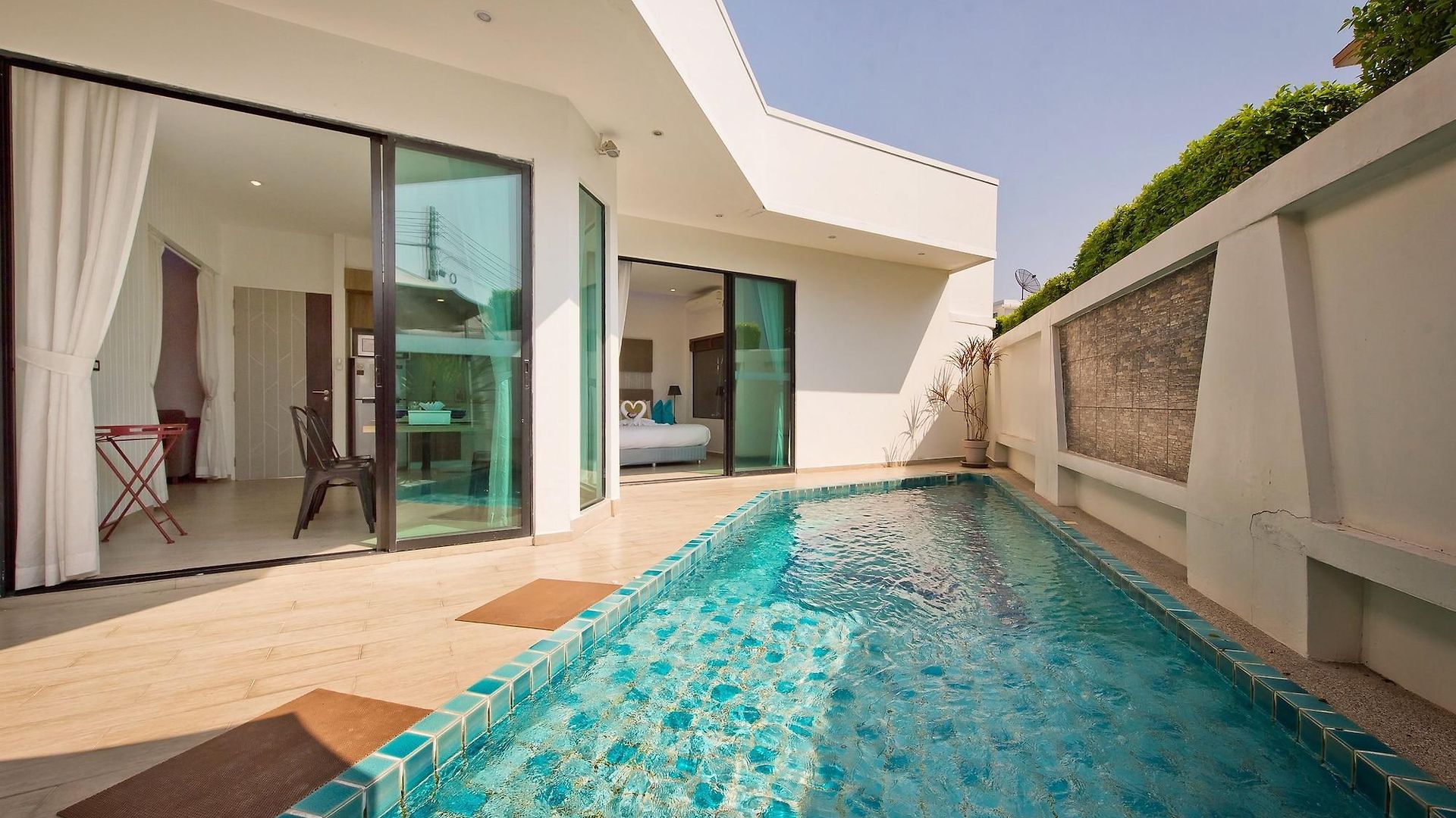 Tropicana Pool Pattaya
