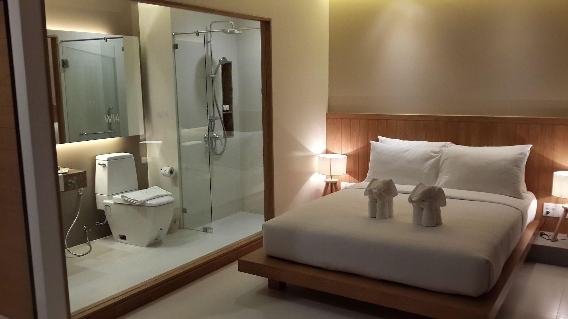 W14 โรงแรม Pattaya
