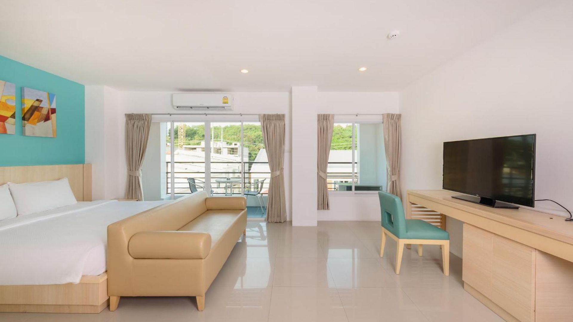 Fx โรงแรม 4*
