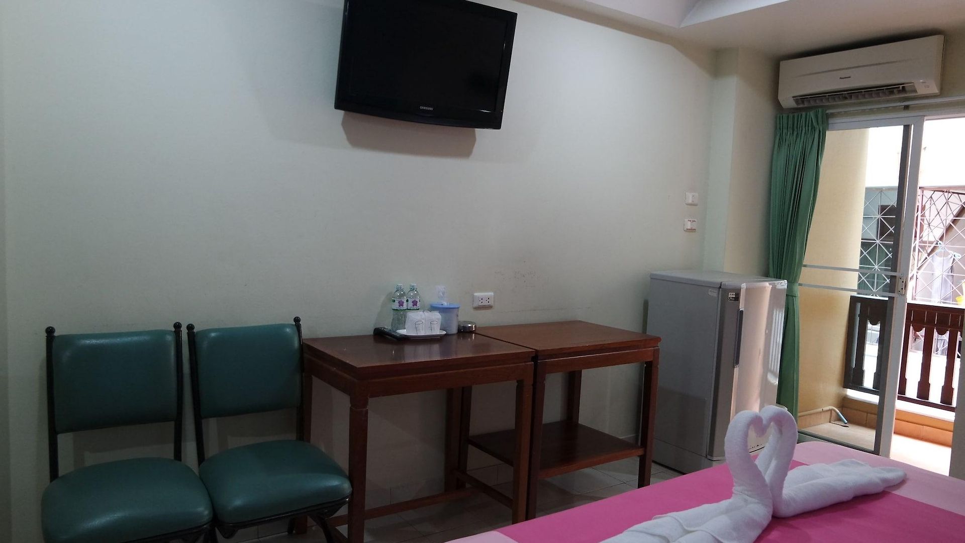 Nikom Court 2*