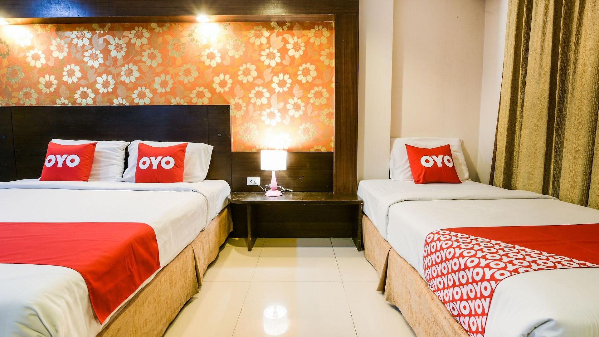 Hotel Tez Palace