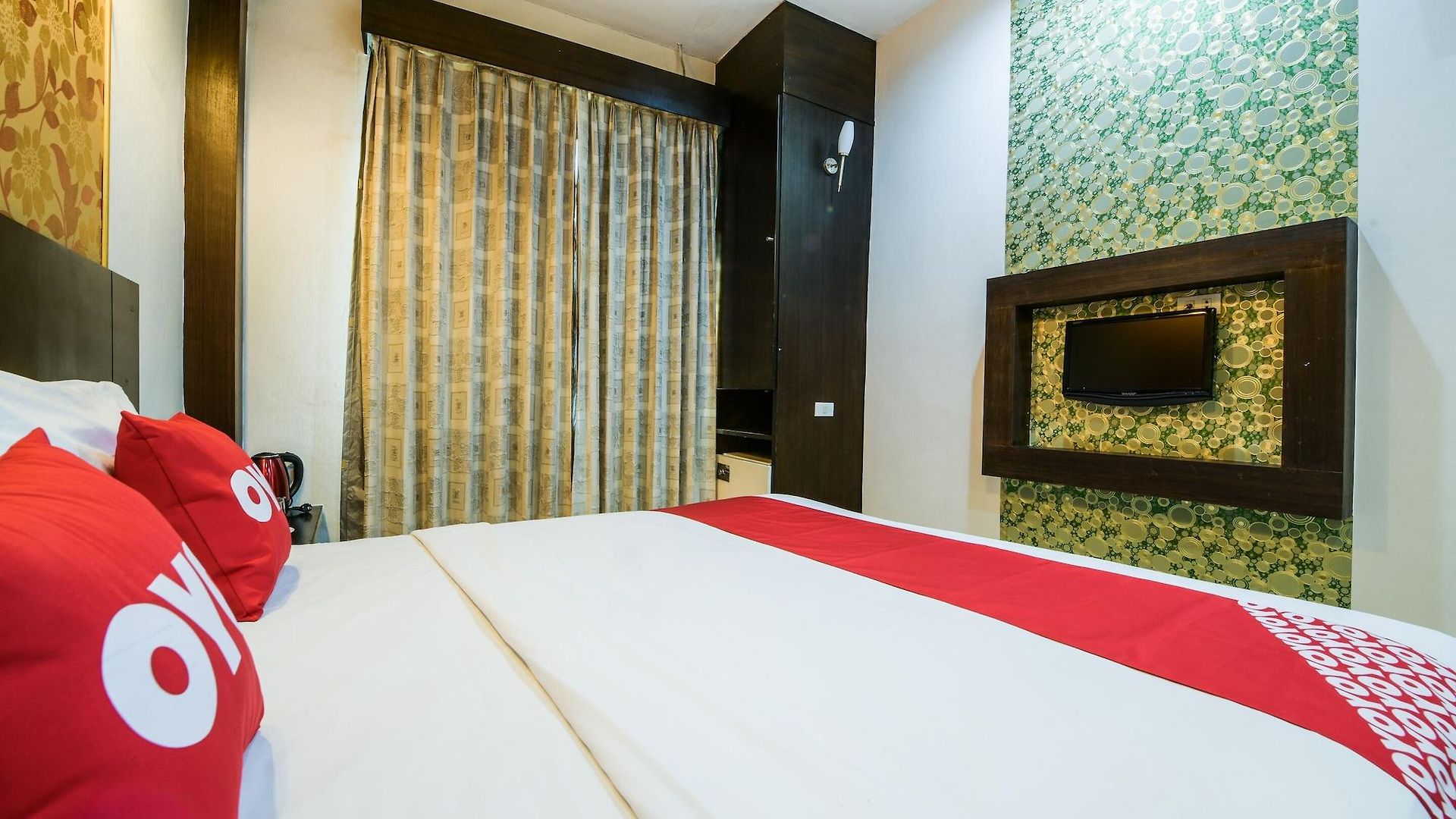 Hotel Tez Palace