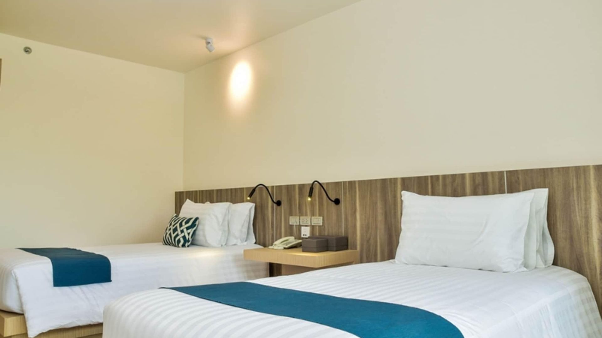 โรงแรม โกลเดน ทิวลิป พัทยา บีช รีสอร์ต Pattaya