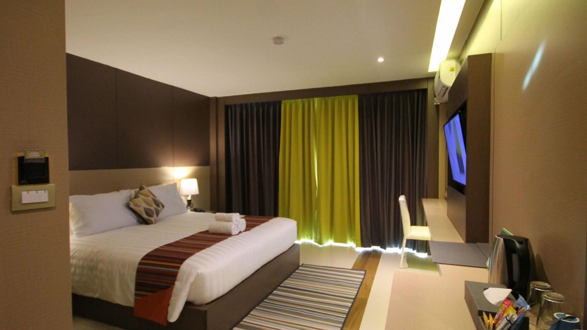 Republic 3*