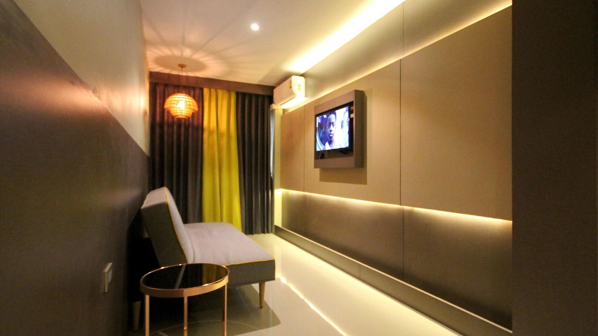 Republic โรงแรม