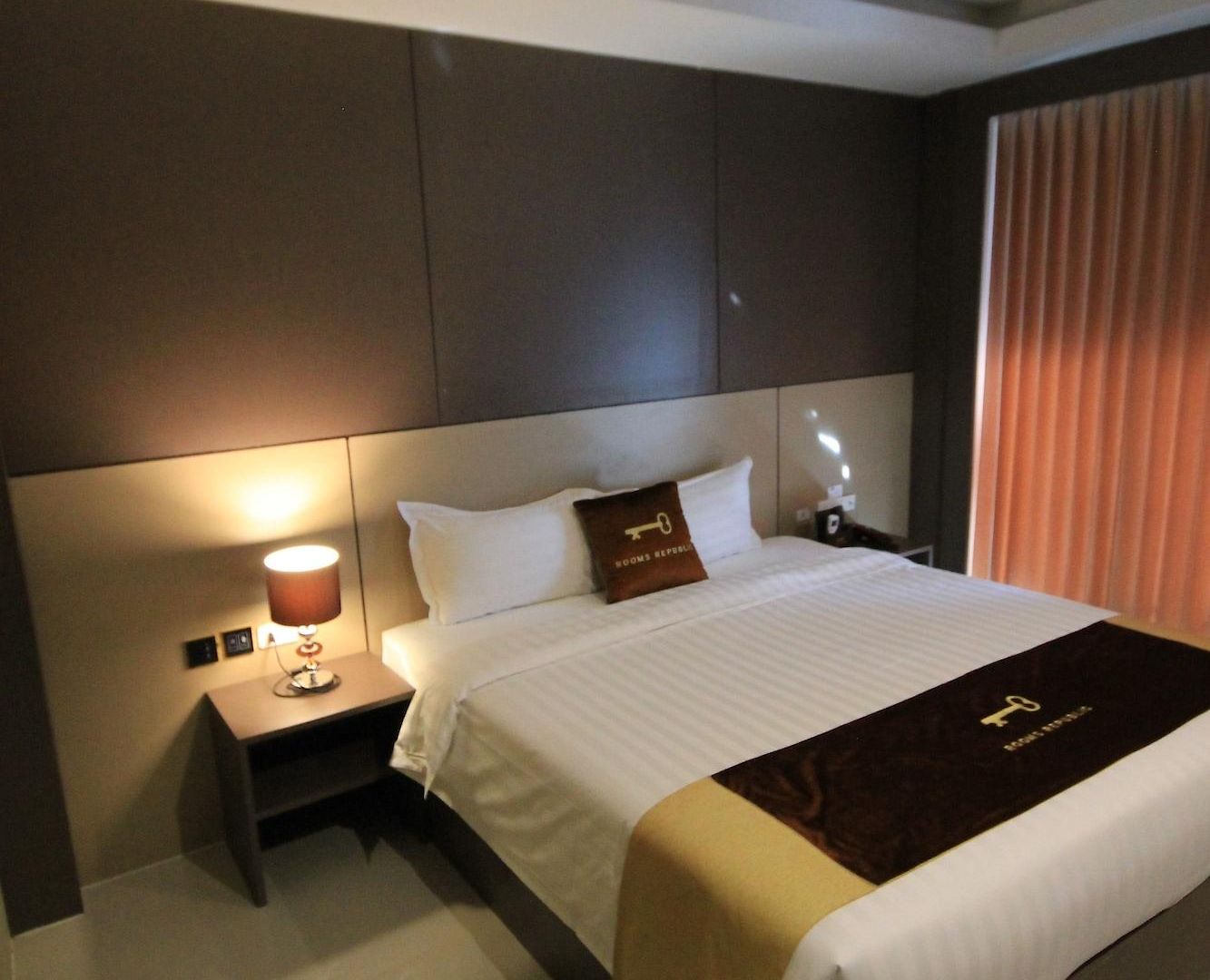 โรงแรม Republic 3*