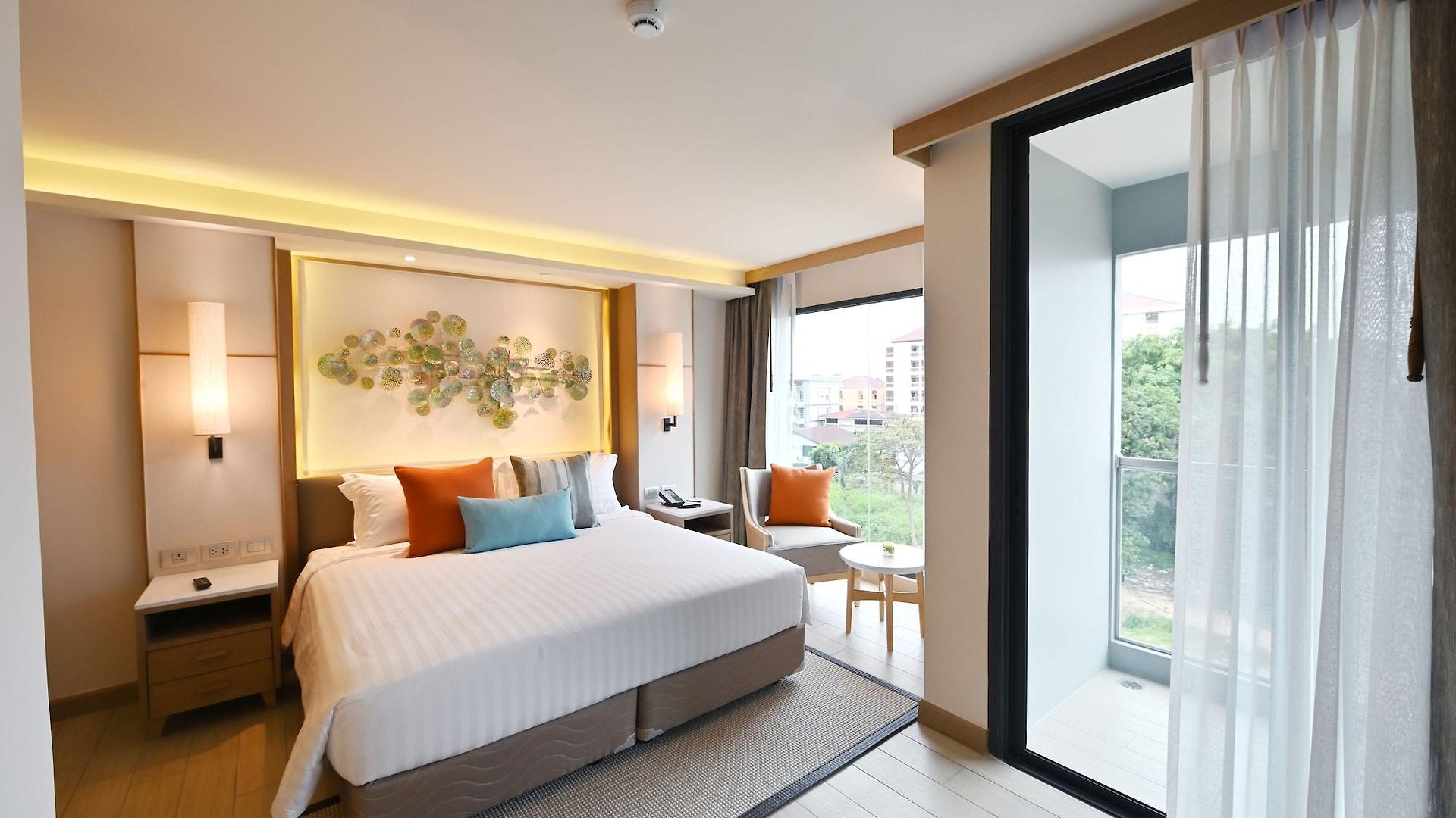 โรงแรม M - Sha Extra 4*