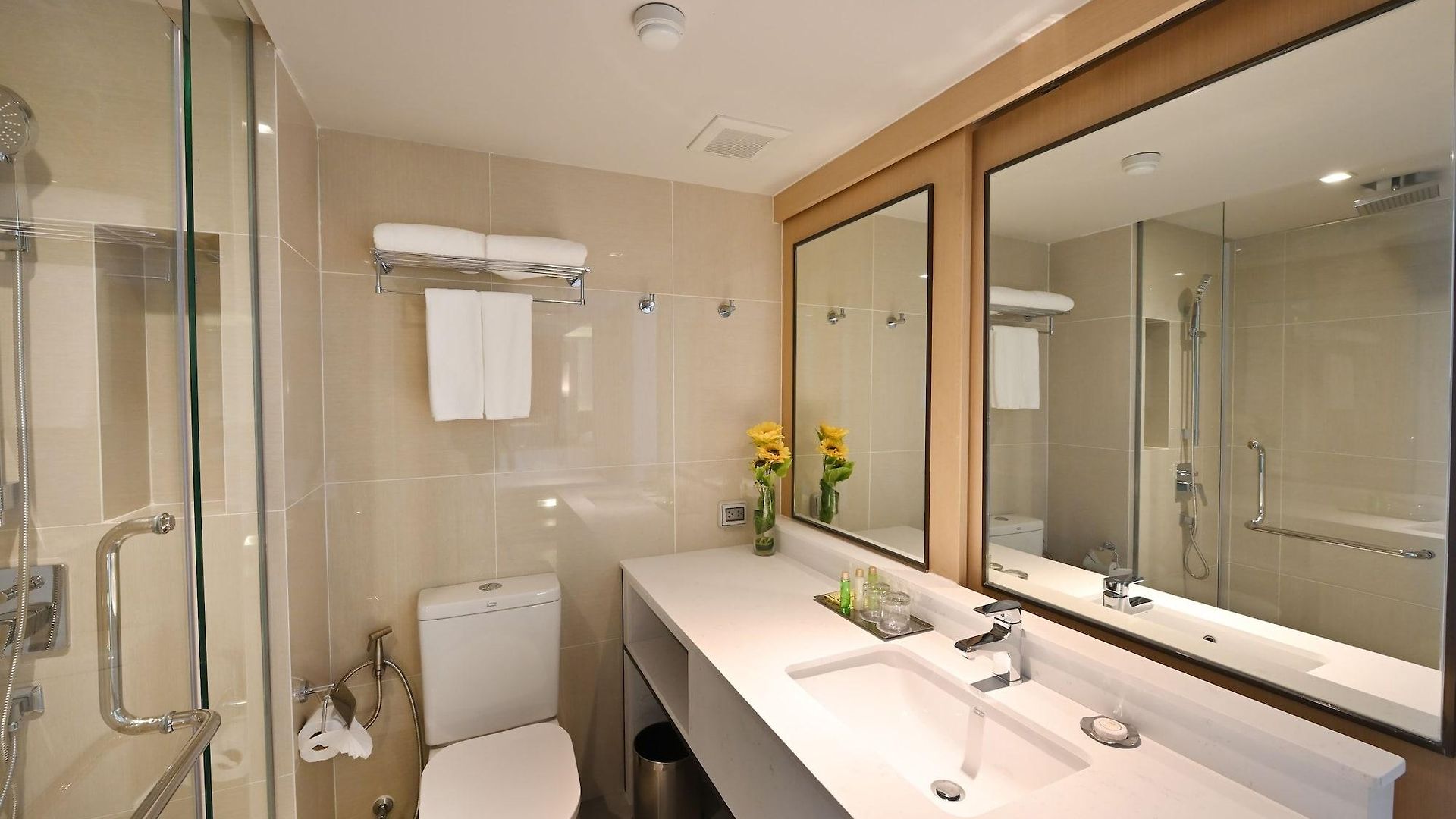 M - Sha Extra โรงแรม Pattaya