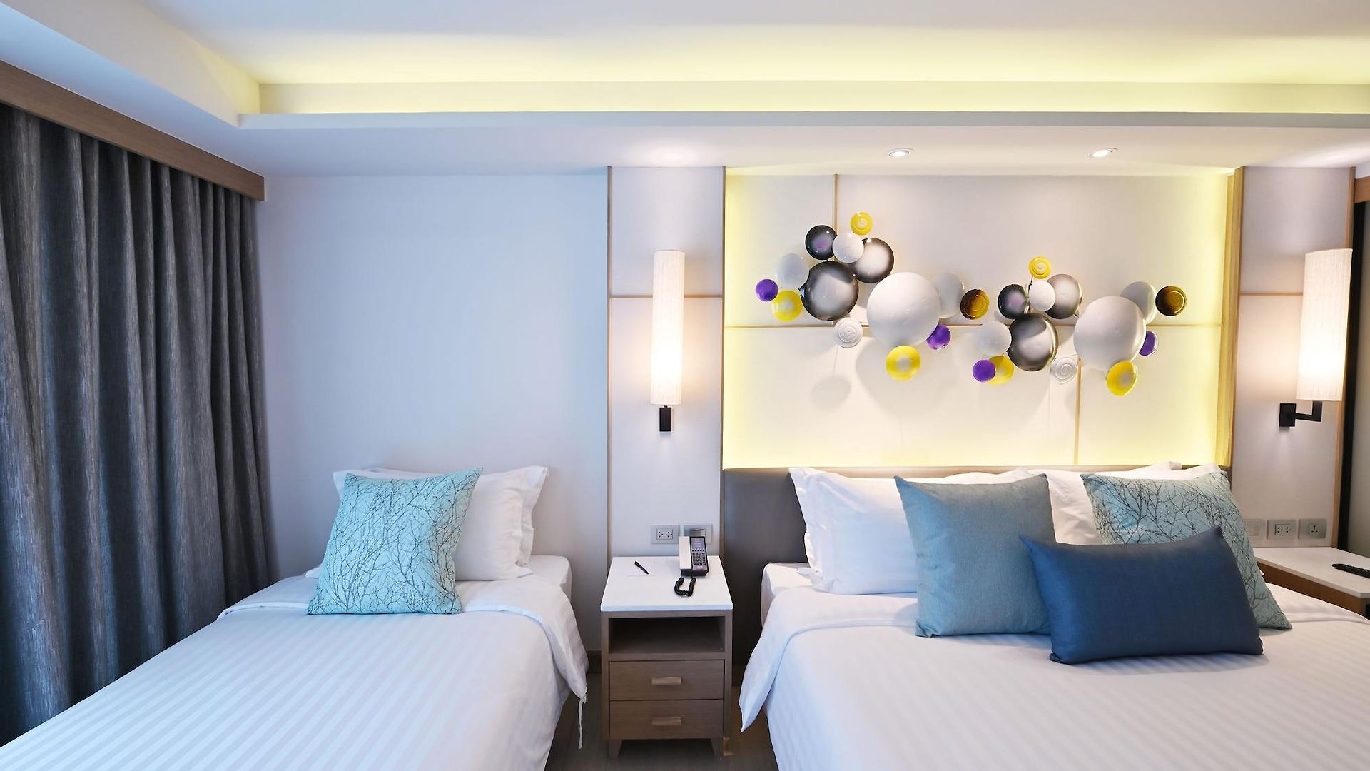 โรงแรม M - Sha Extra 4*