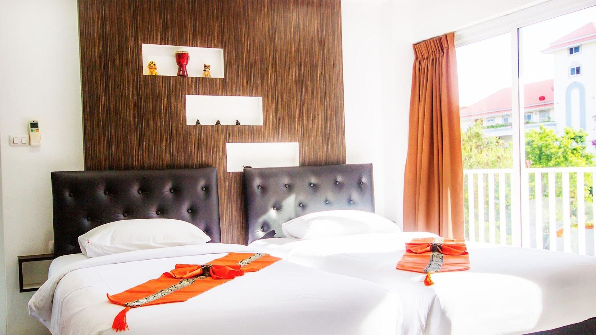 Family โรงแรม 4*