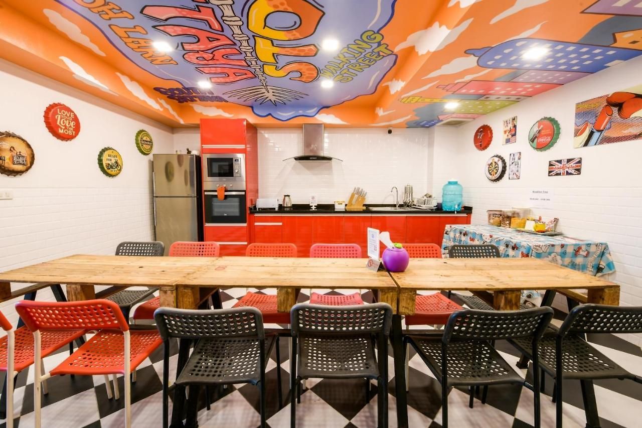 โรงแรม The Story Poshtel Pattaya