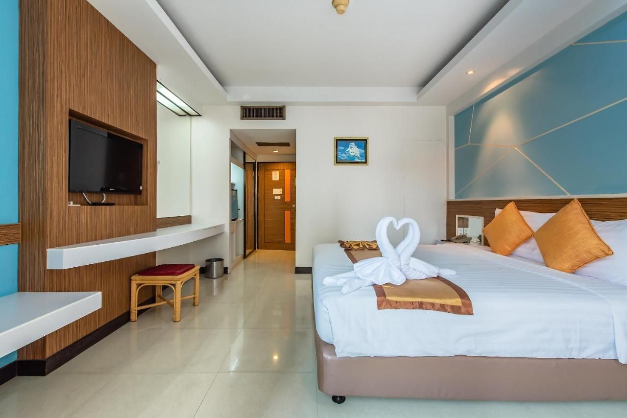 โรงแรมซีซาร์ พาเลซ โรงแรม 4*