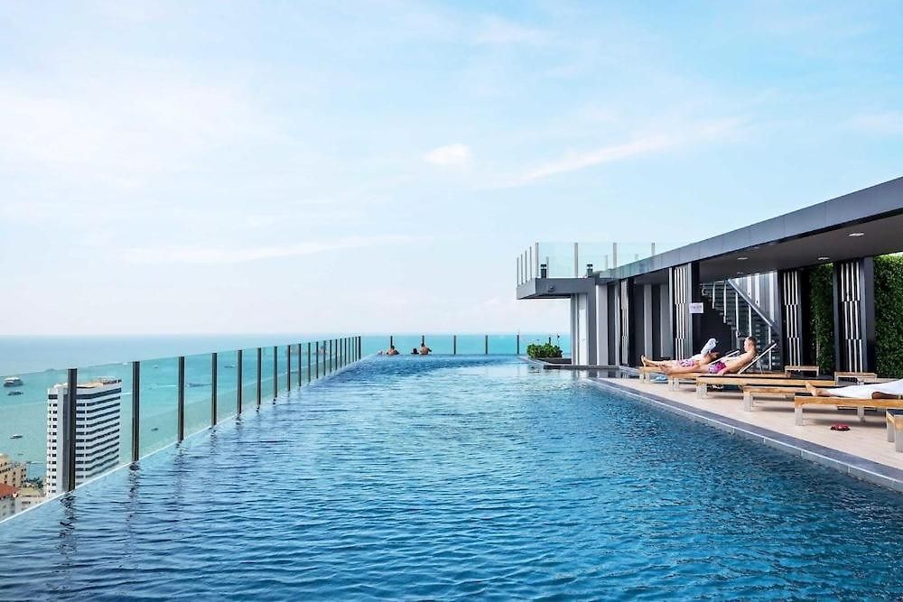 อพาร์ทเม้น The Base
