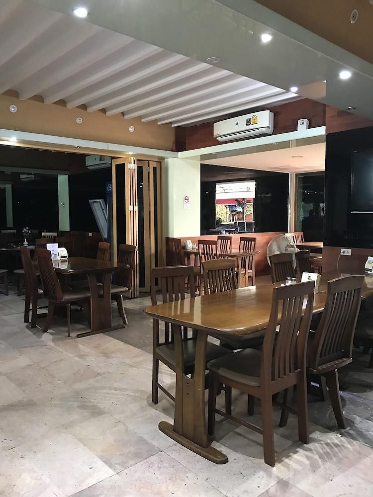 โรงแรม Hiso 3*
