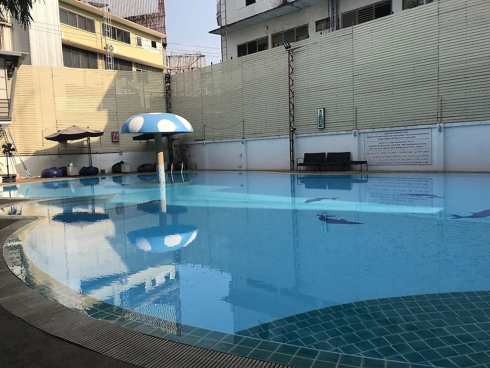 Hiso โรงแรม 3*