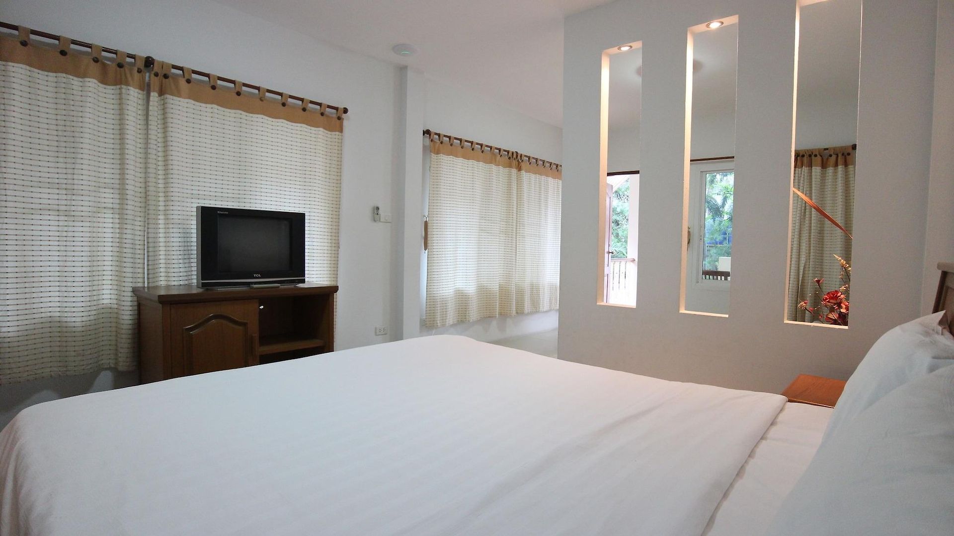 The Hermitage โรงแรม 2*