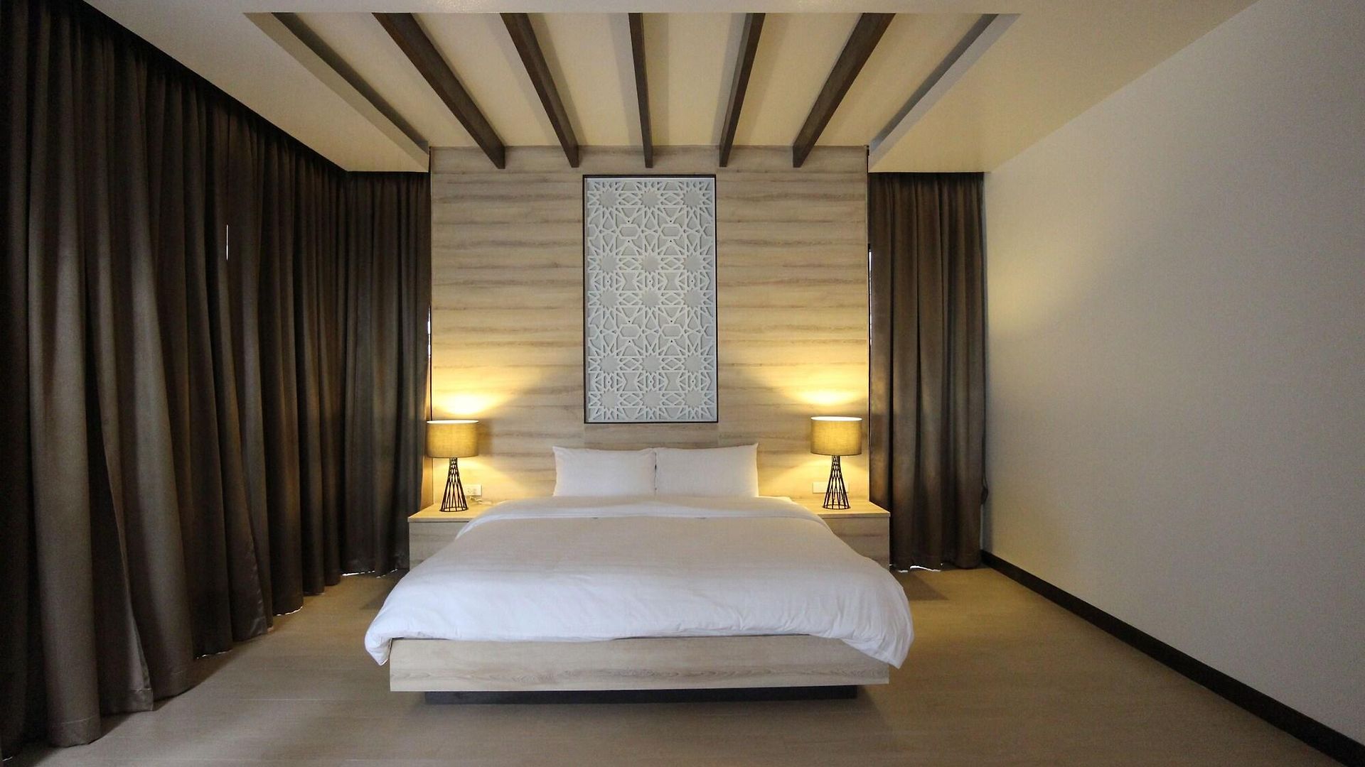 โรงแรม The Hermitage 2*