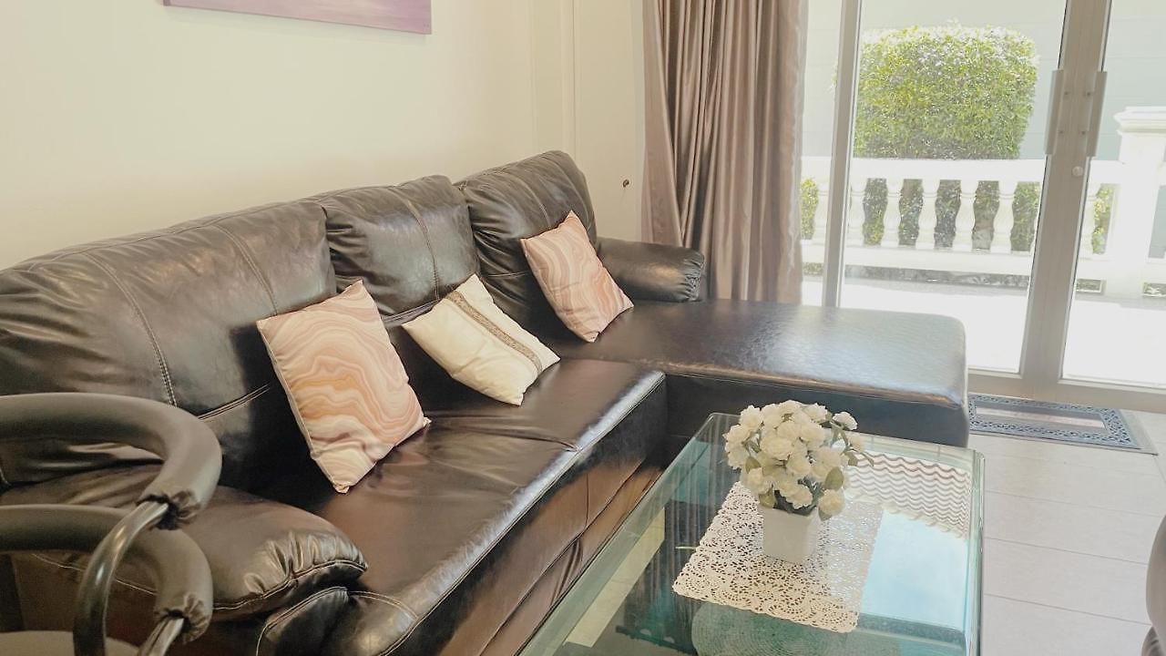 3 Bedroom Praitumnak Soi 4 By Daisy วิลล่า Pattaya